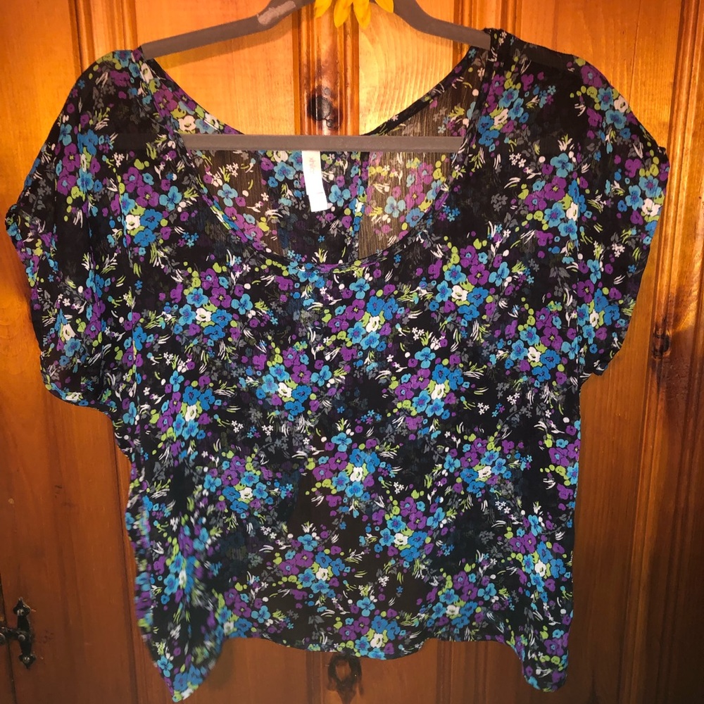 Floral top